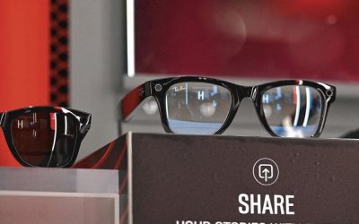 Ray-Ban sort des lunettes estampillées Facebook
