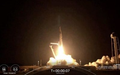 Les premiers touristes de SpaceX ont entamé leur croisière spatiale