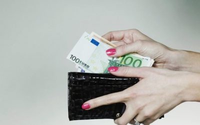 Plus de 400.000 employés verront leur salaire augmenter de 2,3% en janvier