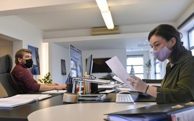 Une entreprise belge sur trois maintient le port du masque au travail