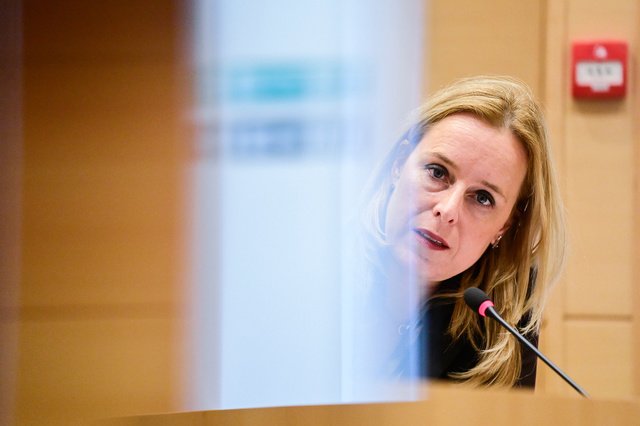 Quel service public fédéral paie le plus rapidement ses factures?