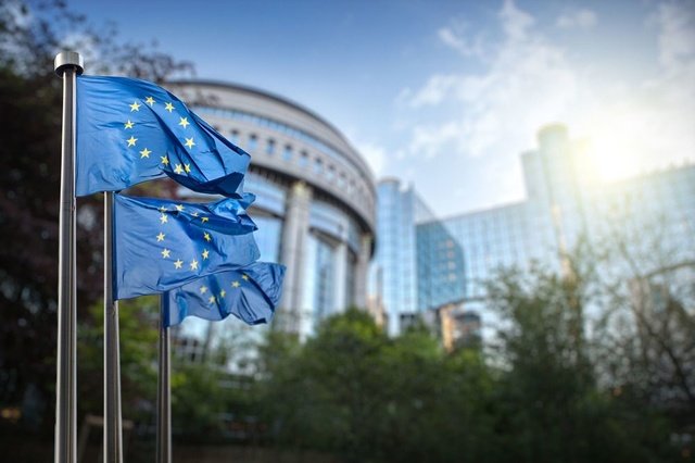 Le Parlement européen valide le budget 2022 de l'UE