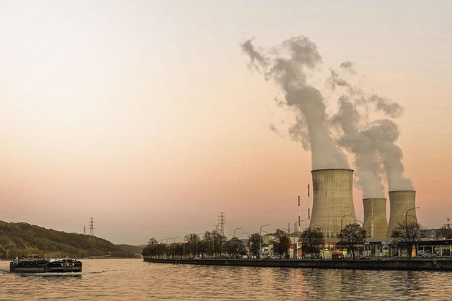 Les fédérations patronales se dressent contre la sortie du nucléaire