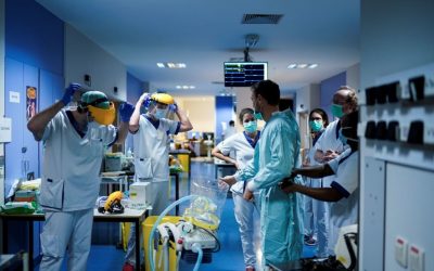 Manifestation du personnel soignant : “On n'aurait pas dû laisser planer le doute sur la vaccination obligatoire pour tous”