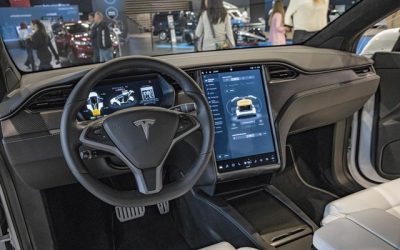 Un jeune hacker allemand prétend pouvoir facilement pirater des Tesla