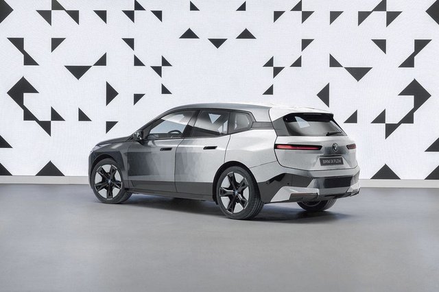 BMW: le SUV qui changeait de couleur