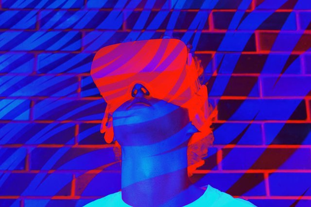 Mark Hunyadi (UCLouvain) : “Le métavers de Mark Zuckerberg est une pure arnaque de communication”