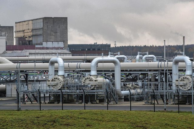 Poutine cherche une issue diplomatique à la crise ukrainienne et le prix du gaz en Europe baisse